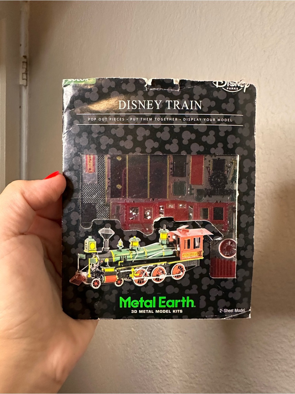 Disney Metal Earth Train Set - Green Red Black Gold